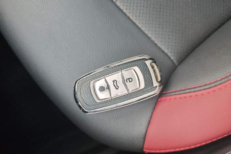 Used Geely Auto Vision X3 2021 PRO 1.5L CVT Deluxe Model
