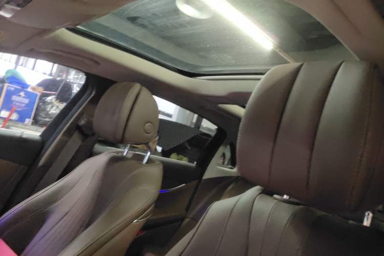 Used Mercedes-Benz E-Class New Energy 2020 E 300 e L
