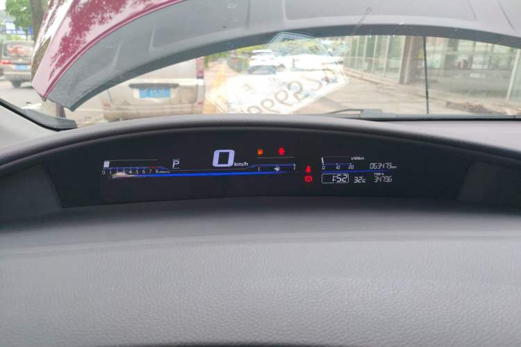 Used Honda Jade 2017 1.8L automatic Comfort version 5 seats
