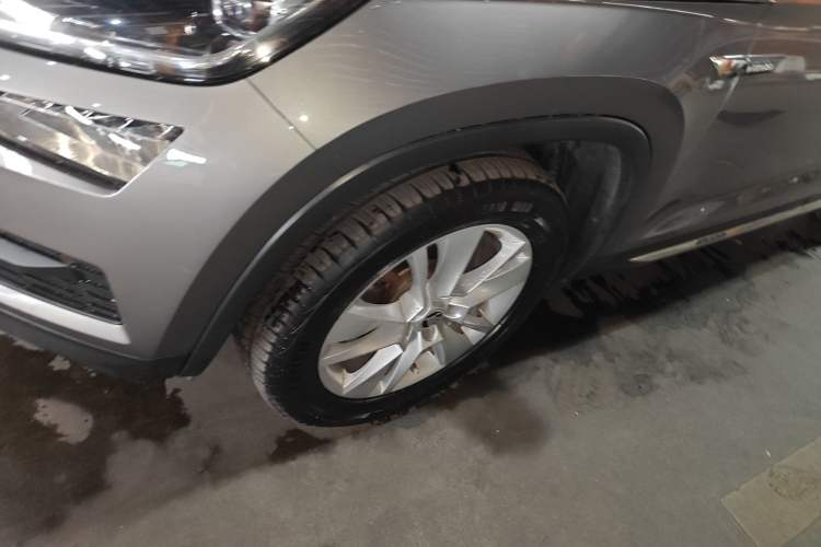 Used Skoda Kodiaq 2017 TSI330 7-Seater Two-Wheel-Drive Luxury Edition
