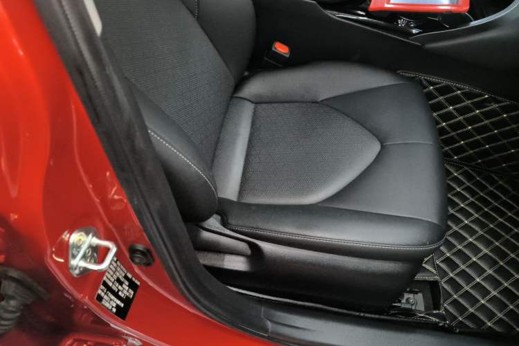 Used Toyota Camry 2019 Revised Version 2.0S Fēngshàng Edition