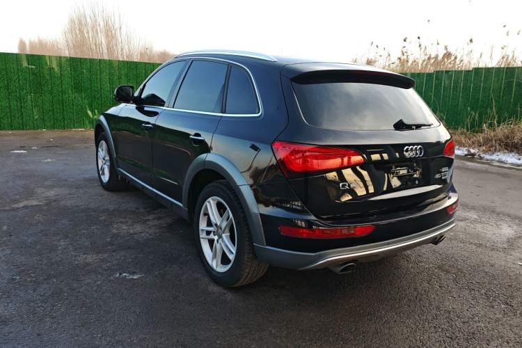 Used Audi Q5 2018 Collector's Edition 40 TFSI Technology Model
