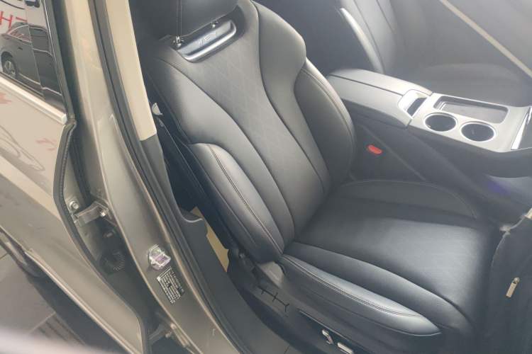 Used Wey Mocha New Energy 2024 Hi4 Four-Wheel Drive Long-Range Version
