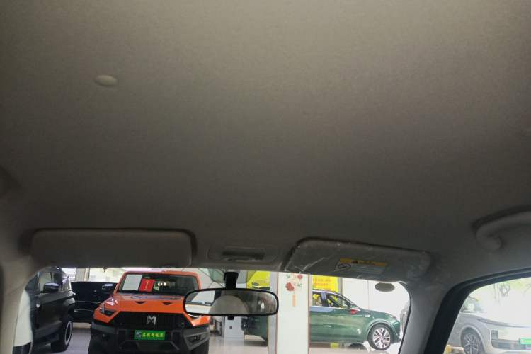 Used Cowin October 2025 Mate 410 km Surfing Edition
