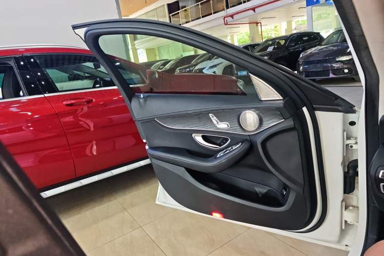 Used Mercedes-Benz C-Class 2015 Restyled C 180 L Sport Edition
