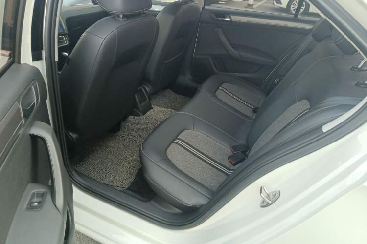 Used Volkswagen Santana 2021 1.5L Automatic Comfort Edition
