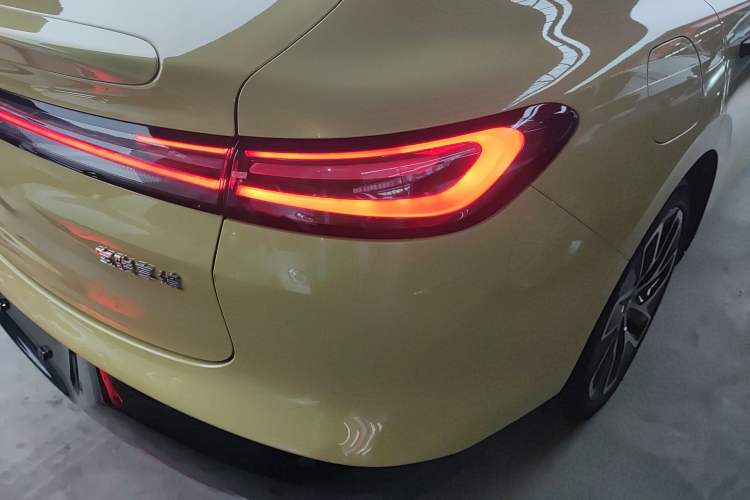 Used Baojun Enjoy 2025 Plug-in Hybrid 140km Luxury Edition
