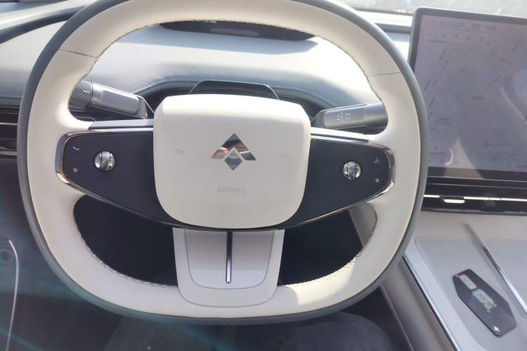 Used  GT 2023 560 Rear-Drive Tech Edition
