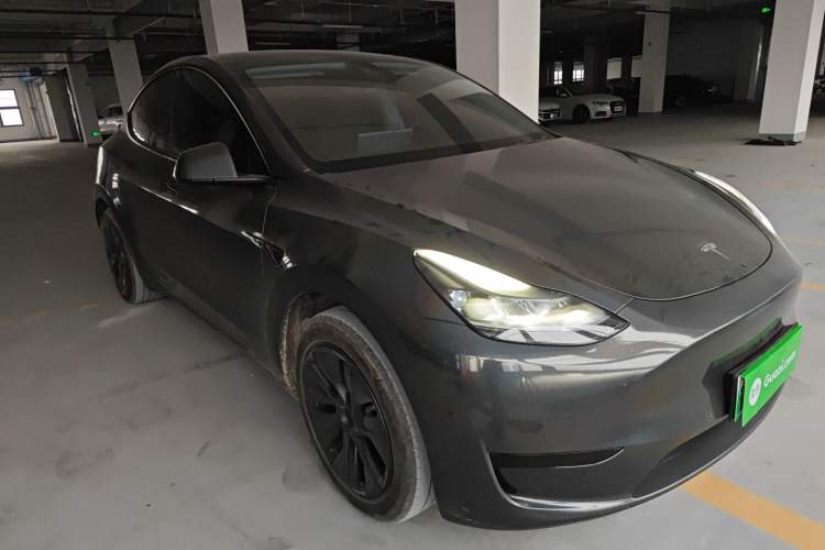 Used Tesla Model Y 2023 Rear-Wheel-Drive Version
