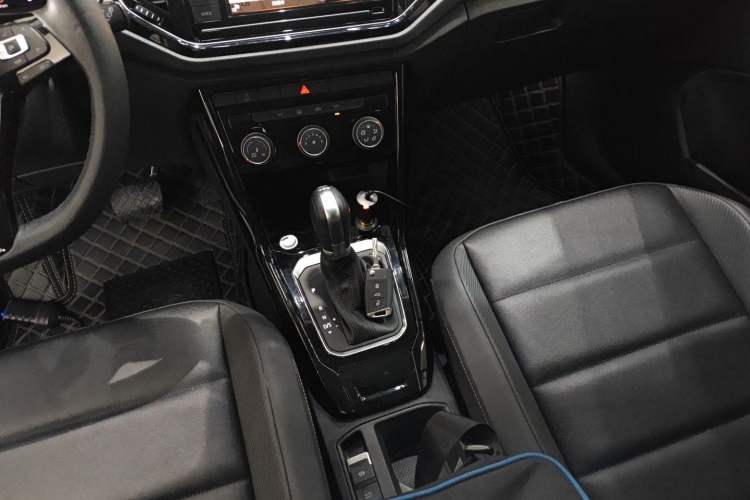 Used Volkswagen T-ROC 2020 280TSI DSG Two-Wheel Drive Comfort Version