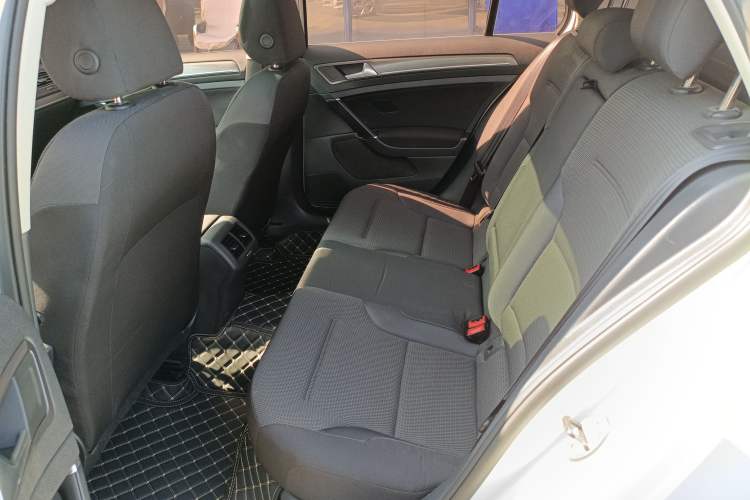 Used Volkswagen Golf 2015 1.4TSI Automatic Comfort Model
