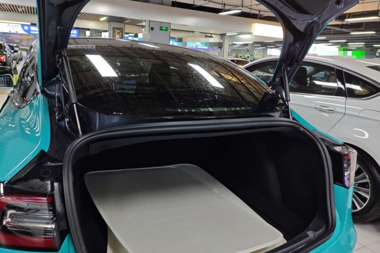 Used Tesla Model 3 2019 Long-Range Rear-Wheel-Drive Version
