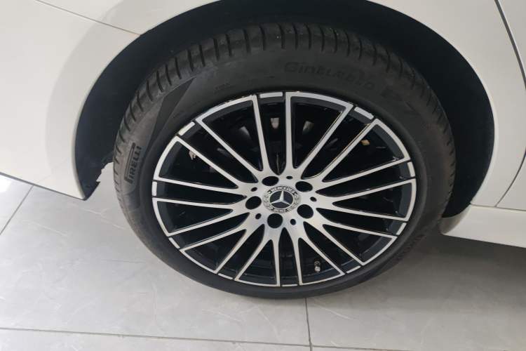 Used Mercedes-Benz C-Class 2024 Second Facelift C 260 L Sport Edition
