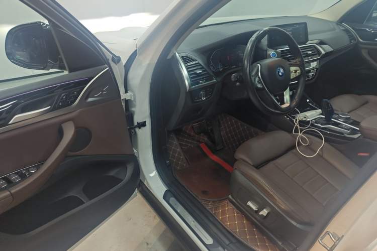 Used BMW iX3 2021 Leading Model