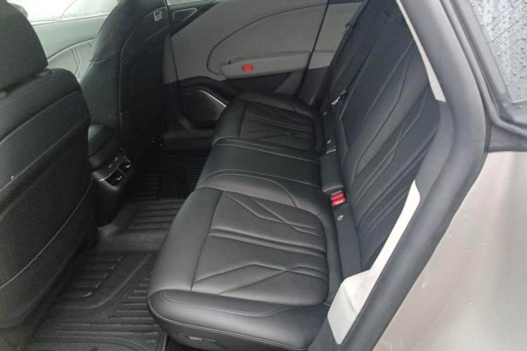 Used Zeekr 007 2024 Four-Wheel Drive Intelligent Driving Version 100 kWh