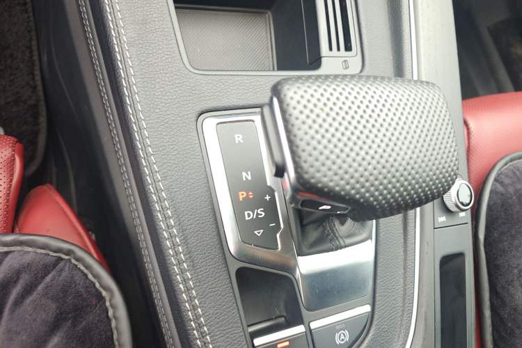 Used Audi A4L 2024 40 TFSI Luxury Dynamic Edition
