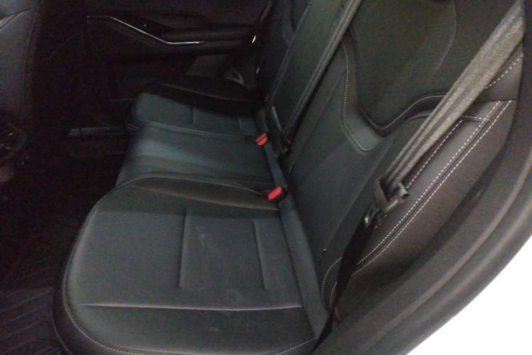 Used Haval H6 2024 1.5T Two-Wheel-Drive Classic Edition
