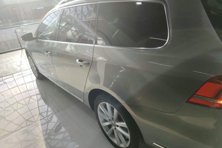 Used Volkswagen Magotan 2012 Travel Edition 2.0 TSI Comfort Version