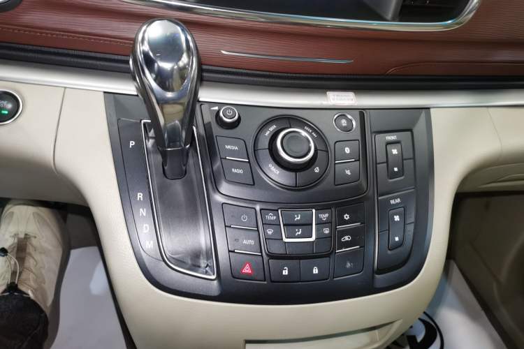 Used Buick GL8 2017 25S Luxury Version China V Standard
