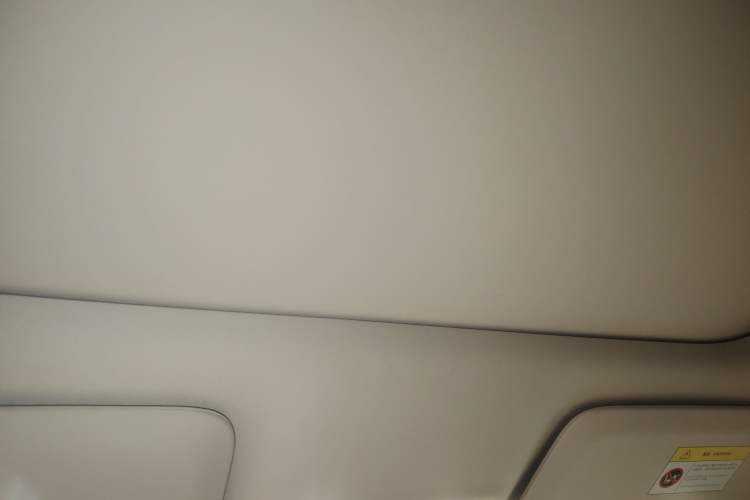 Used Li Auto MEGA 2025 Home Family Special Edition
