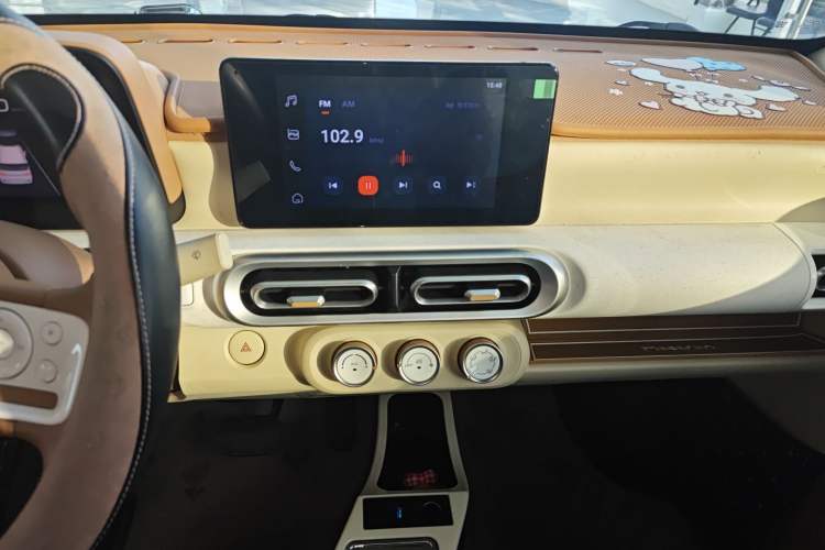 Used Wuling Hongguang MINIEV 2024 3rd Generation 215km Advanced Version
