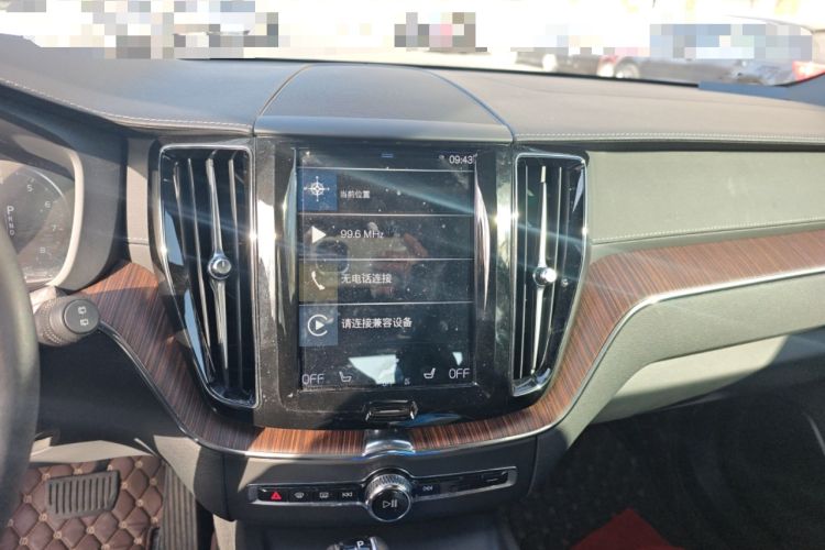 Used Volvo XC60 2021 T5 4x4 Smart Luxury Edition
