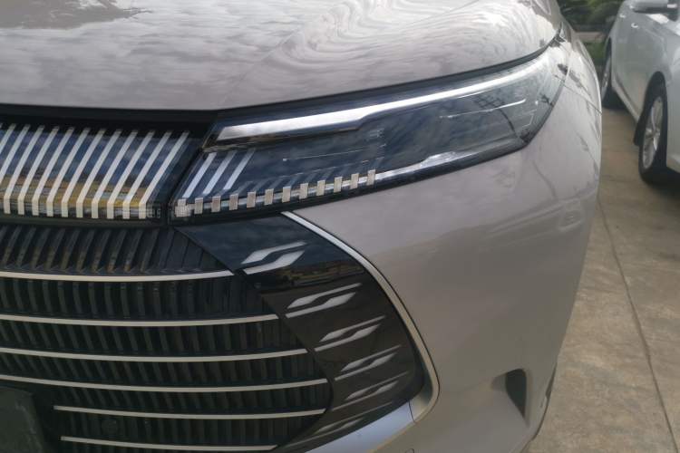 Used  L6 2024 125km PLUS Dragon Edition
