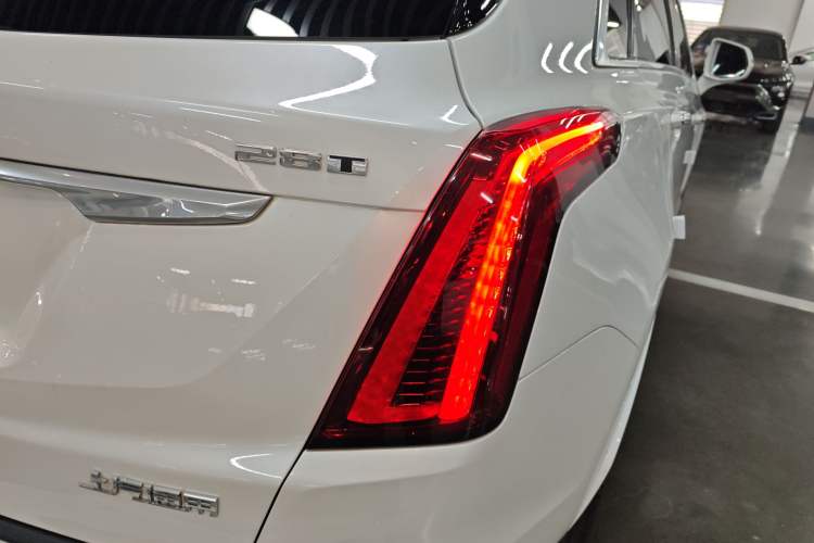 Used Cadillac XT5 2021 2.0T Two-Wheel Drive Luxury Version
