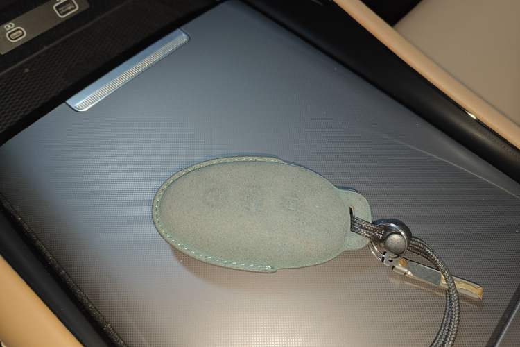 Used  R7 2024 Advanced Edition