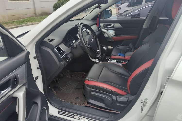 Used Haval H2 2018 Red-Label 1.5T Manual Two-Wheel Drive Elite Model
