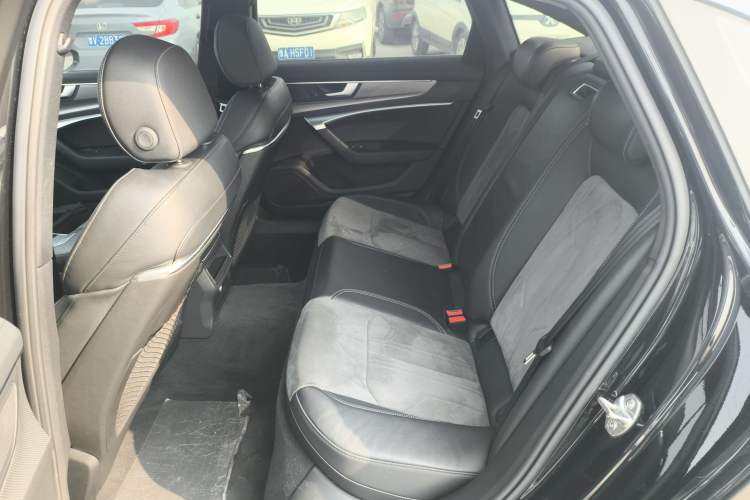 Used Audi A6L 2022 40 TFSI Luxury Dynamic Model
