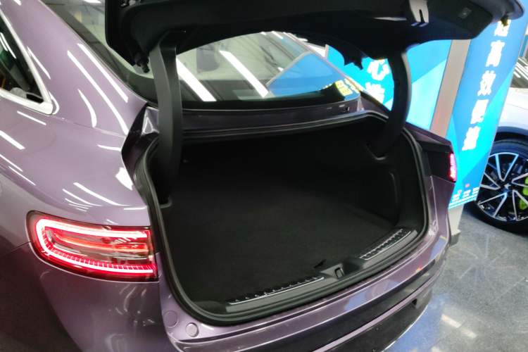 Used Hima Luxeed S7 2025 855 km Max