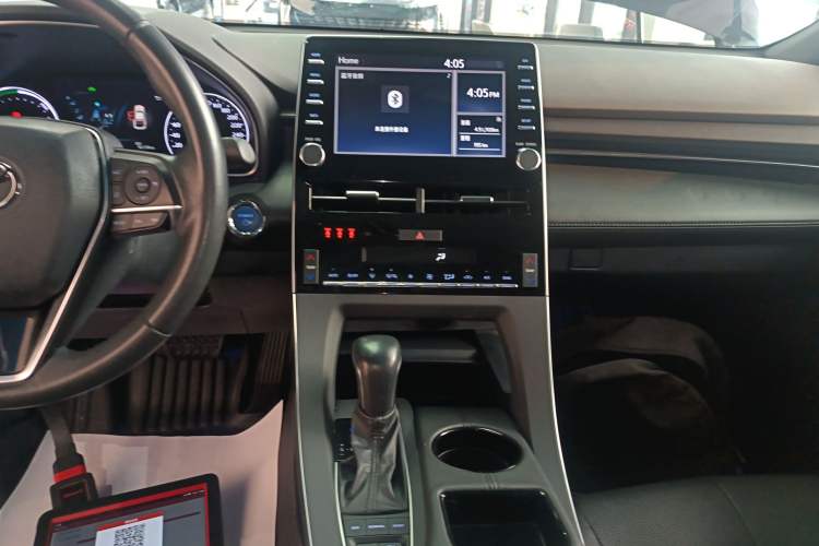 Used Toyota Avalon 2019 Dual-Engine 2.5L Luxury Edition China VI Standard