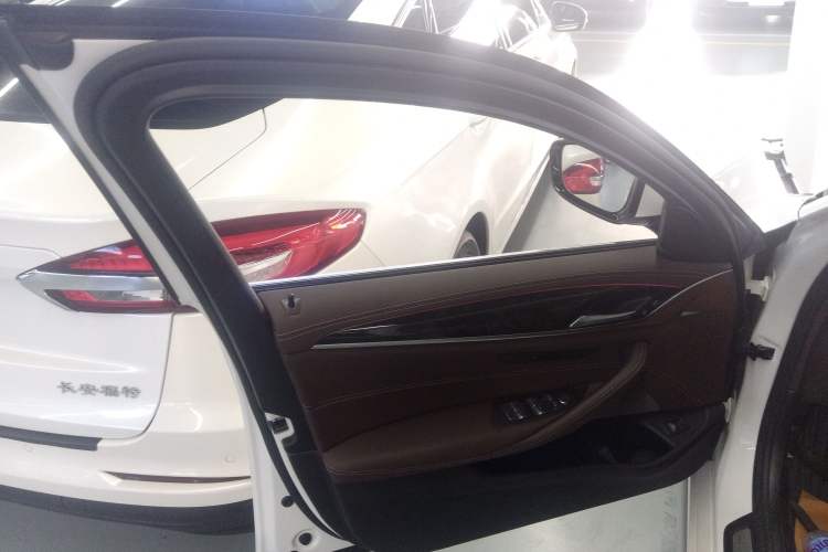 Used BMW 5 Series 2021 525Li Luxury Package