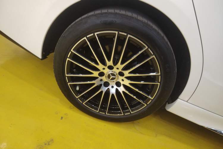 Used Mercedes-Benz C-Class 2023 C 200 L Sport Edition
