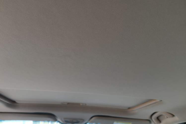 Used Baojun 560 2015 1.8L Manual Luxury Model
