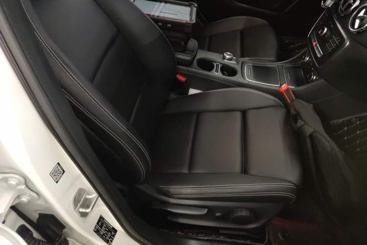 Used Mercedes-Benz GLA 2017 GLA 200 Fashion Model