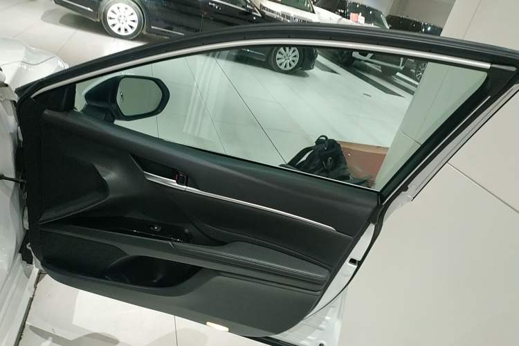 Used Toyota Camry 2018 2.5G Luxury Edition
