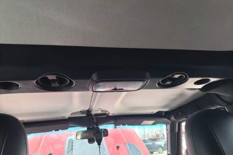 Used  BJ40 2016 40L 2.3T Automatic All-Wheel Drive Premium Edition
