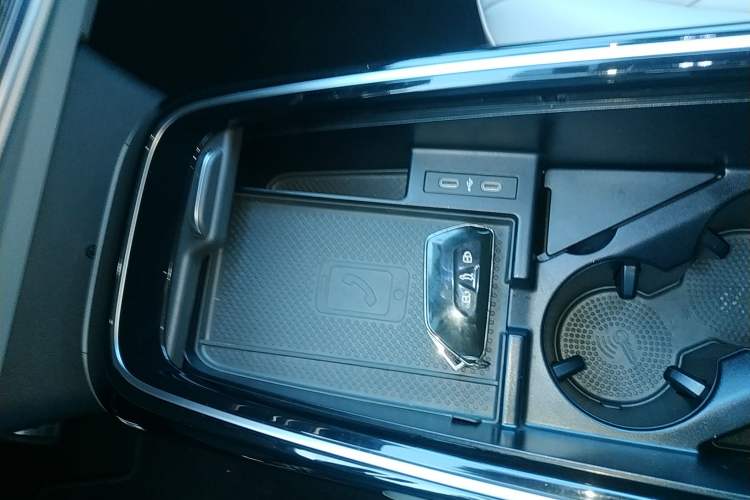 Used Volkswagen ID.6 X 2021 Pro Smart Long-Range Edition
