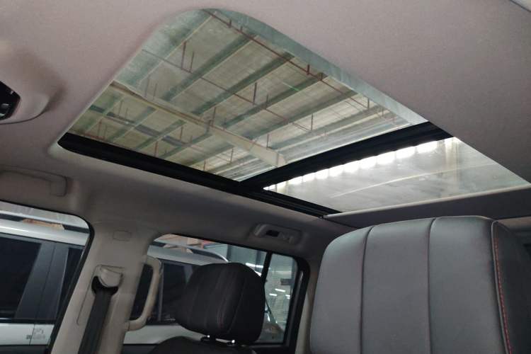 Used JETOUR Traveler 2023 2.0T Four-Wheel Drive Conqueror
