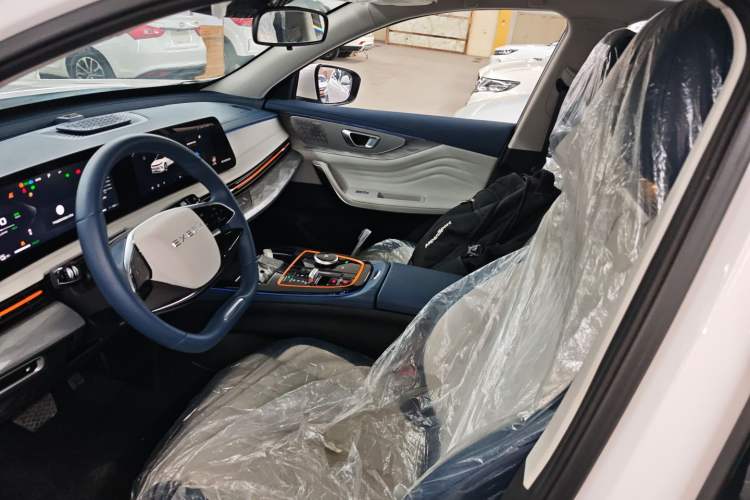 Used  Zhuifeng C-DM 2024 C-DM 1.5 TCI 105KM Luxury Edition
