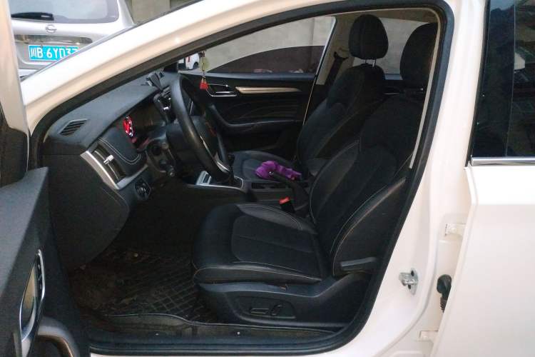 Used Roewe i6 2019 PLUS 1.6L Manual 4G Connect Flagship Deluxe Edition