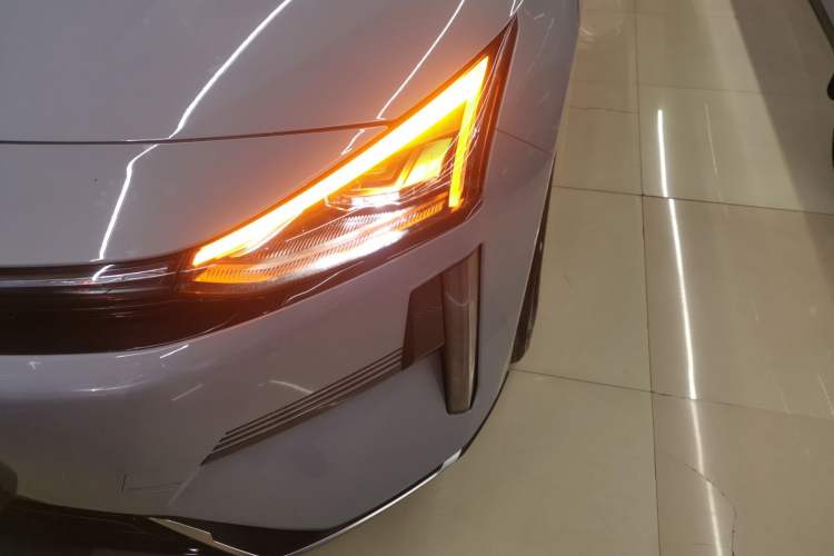 Used  L6 2024 125km PLUS Dragon Edition
