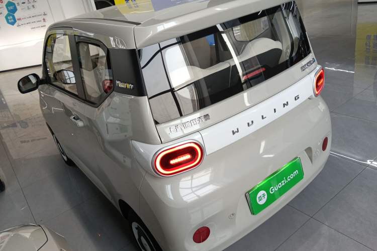 Used Wuling Hongguang MINIEV 2024 3rd Generation 215km Youth Edition
