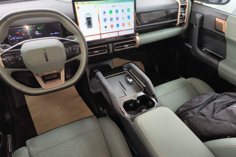 Used  03 2024 401km Two-Wheel Drive Standard Advanced Version