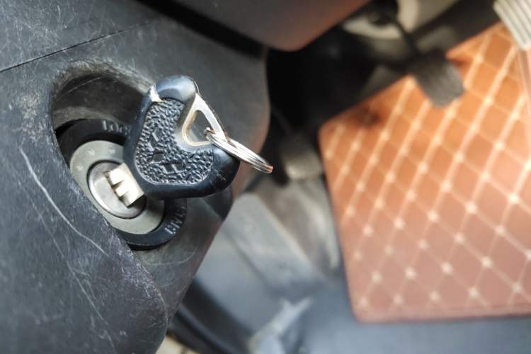 Used Wuling Zhiguang 2015 1.2L Practical LS-I Model
