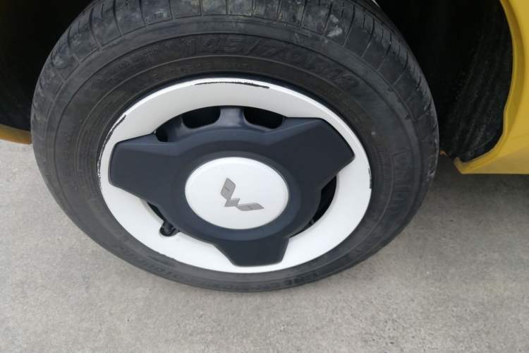 Used Wuling Hongguang MINIEV 2021 Macaron Premium Model – Lithium Iron Phosphate