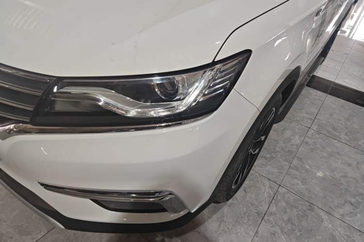 Used Roewe RX5 2016 20T Two-Wheel Drive Automatic Internet Smart Edition