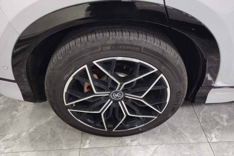 Used BYD Song L EV 2025 Intelligent Driving Version 602 km Range LiDAR-equipped All-Wheel-Drive Type